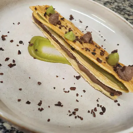 Hotel Logis La Ferme Du Blanchot 2*