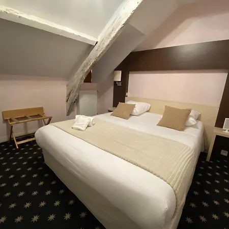 Logis La Ferme Du Blanchot 2*