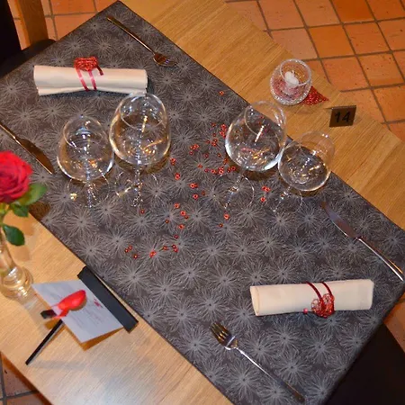 Hotel Logis La Ferme Du Blanchot 2*