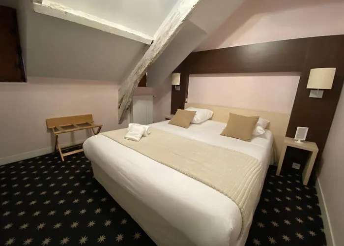 Logis La Ferme Du Blanchot 2*