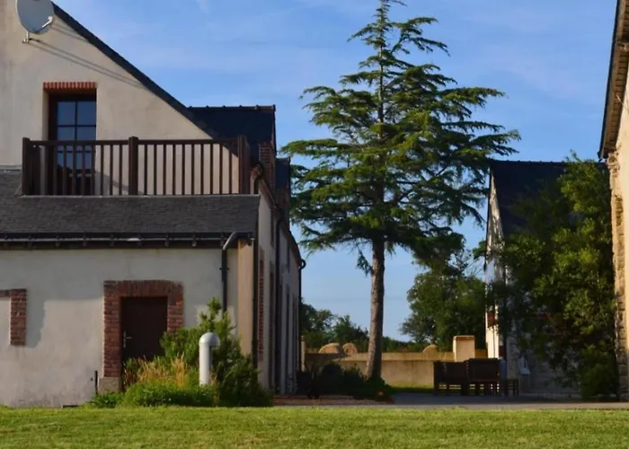 Hotel Logis La Ferme Du Blanchot 2*