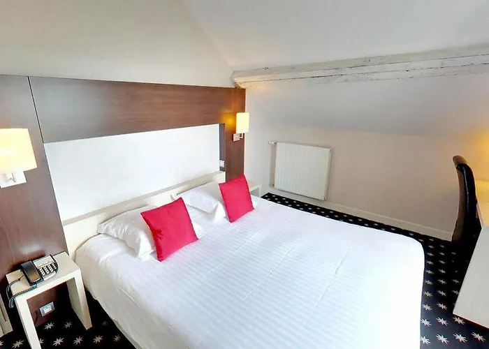 Logis La Ferme Du Blanchot 2*