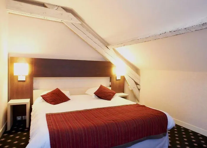 Logis La Ferme Du Blanchot Hotel 2*